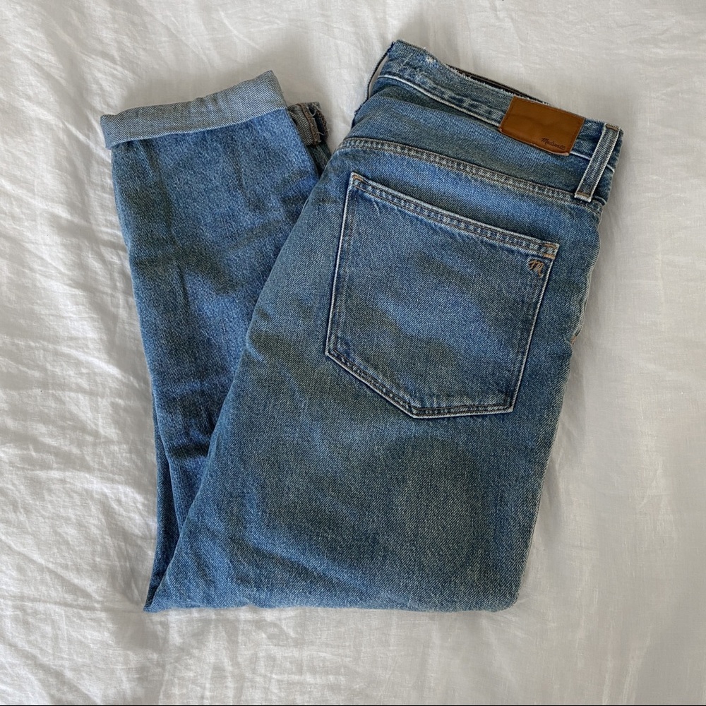 Madewell Mom Jeans in Melva Wash, Sz 31 *LIKE NEW*